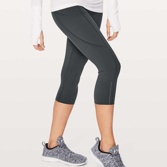 Lululemon Fast and Free Crop II 19" - Picture 7 of 8